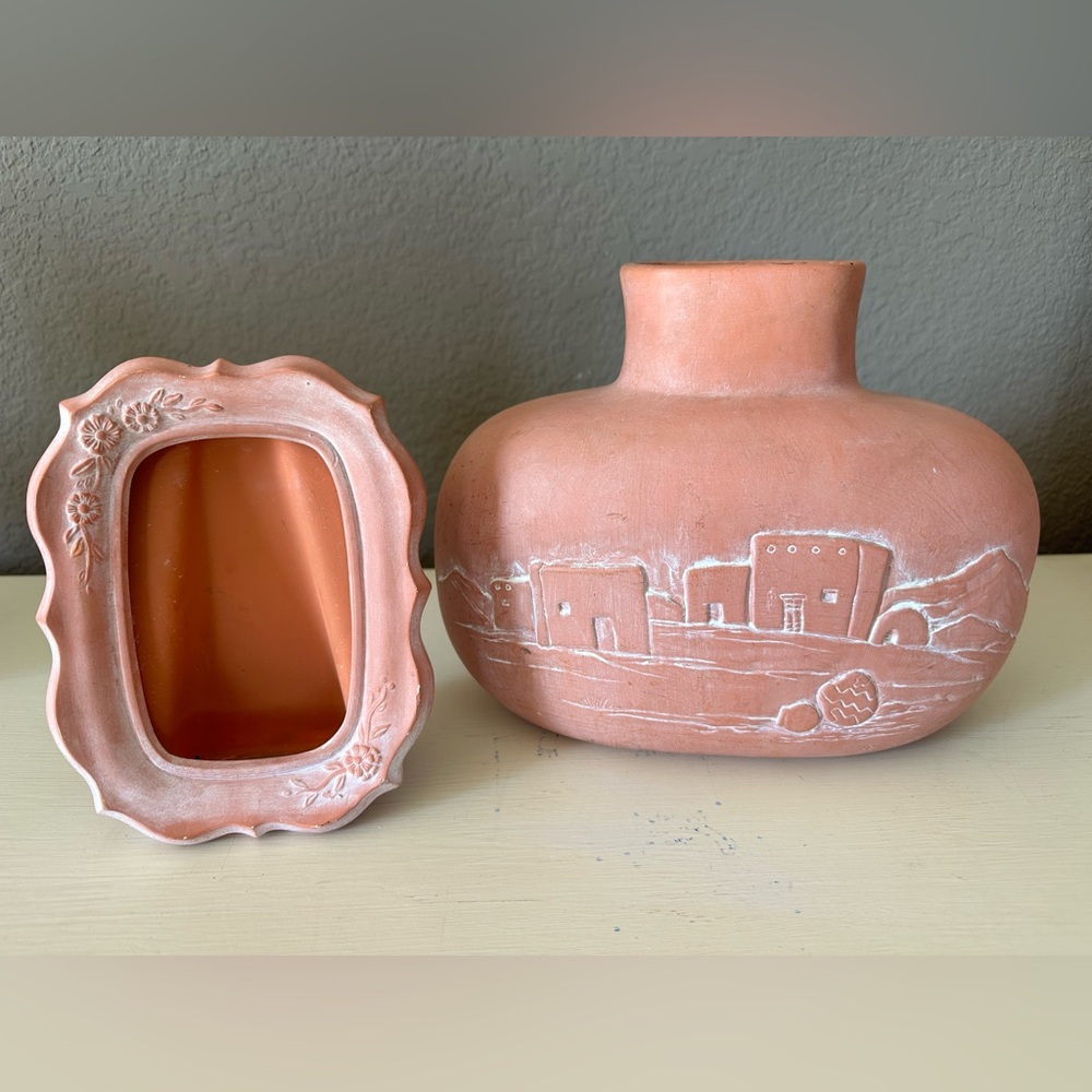 Rustic Terracotta Ceramic Vase and Frame Set